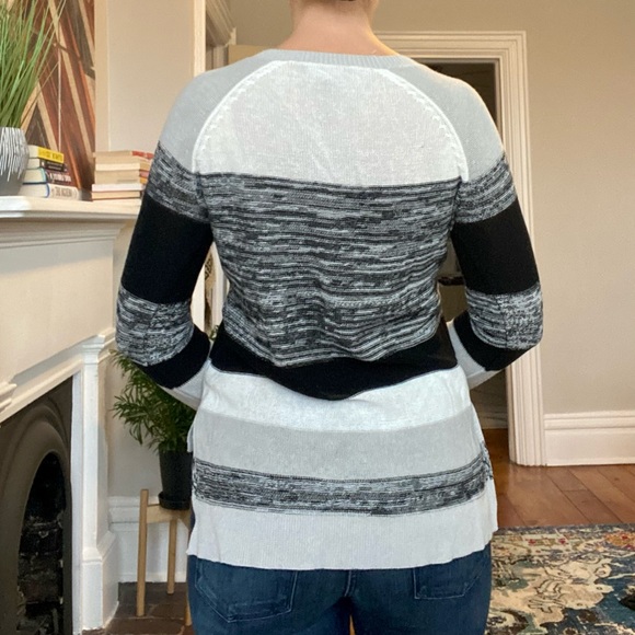 BCBG Max Azria Sweater / Size S - Picture 3 of 6